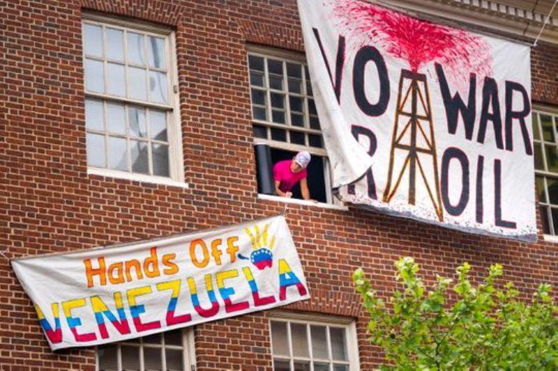استمرار اعتراض فعالان سیاسی امریکا به رفتار ترامپ علیه ونزوئلا