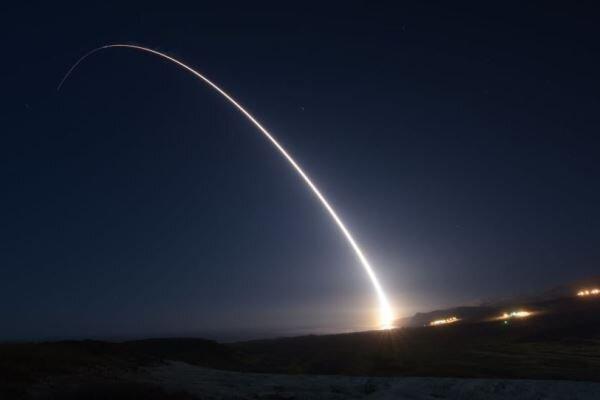 آمریکا یک سامانه موشکی تازه و ناشناخته را آزمایش می نماید